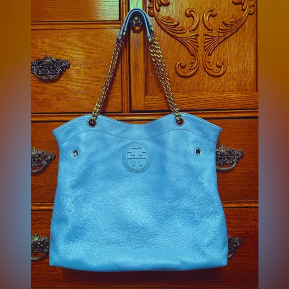 Tory Burch Baby Blue Marion Slouchy Tote - Picture 3 of 13